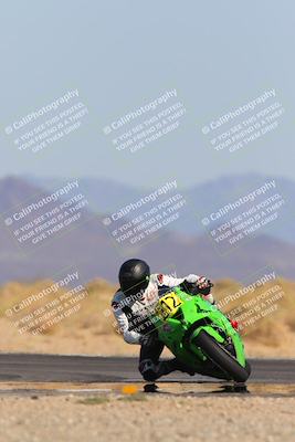 media/Mar-22-2025-CVMA (Sat) [[462c0ffedb]]/Race 13-Amateur Supersport Middleweight/